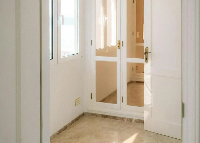 Apartment Luxury Beachfront Penthouse With Stunning Views