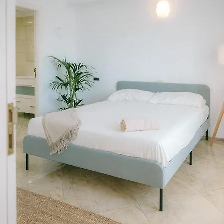 Luxury Beachfront Penthouse With Stunning Views Apartmán *