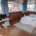 Διαμέρισμα Luxury Beachfront Penthouse With Stunning Views *