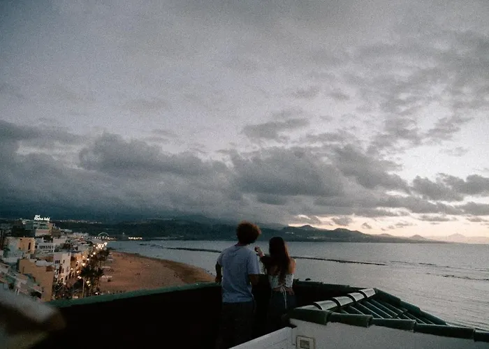 Luxury Beachfront Penthouse With Stunning Views Apartament