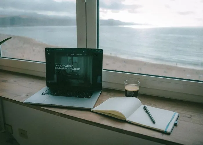 Luxury Beachfront Penthouse With Stunning Views Lejlighed