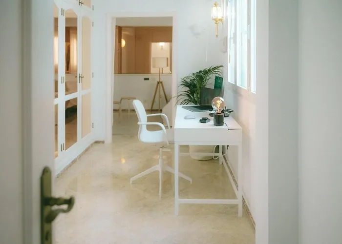 Apartament Luxury Beachfront Penthouse With Stunning Views