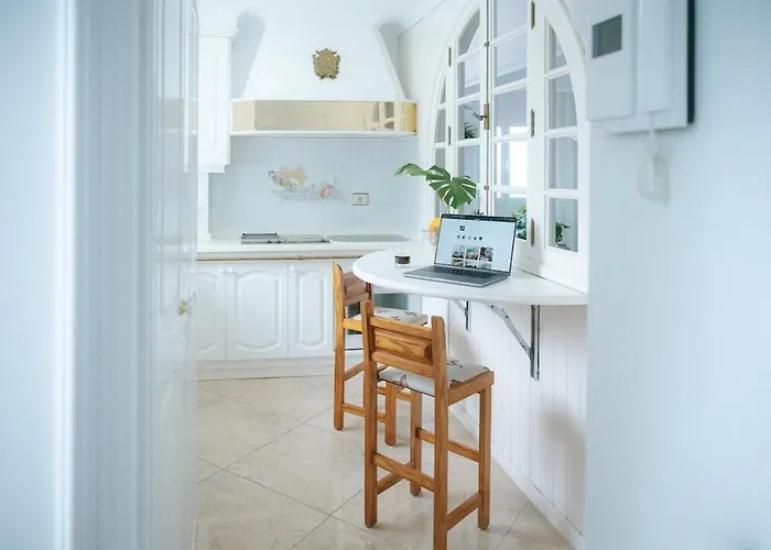 Apartament Luxury Beachfront Penthouse With Stunning Views *