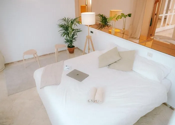 Luxury Beachfront Penthouse With Stunning Views Apartament