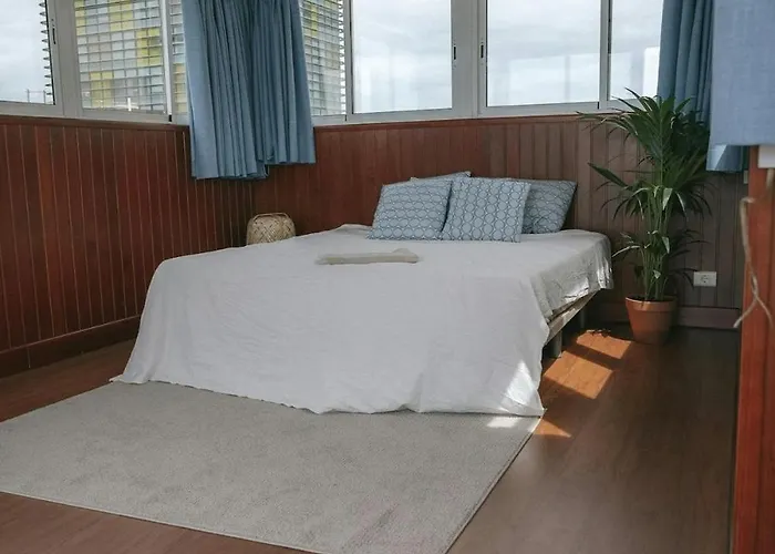 Lejlighed Luxury Beachfront Penthouse With Stunning Views