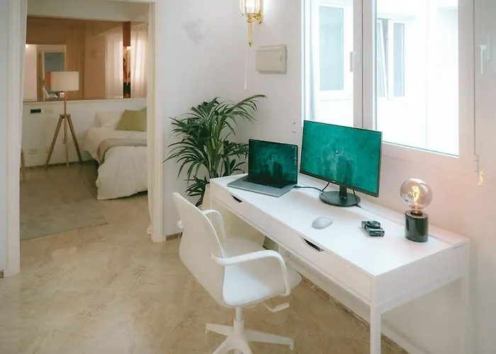 Lejlighed Luxury Beachfront Penthouse With Stunning Views *