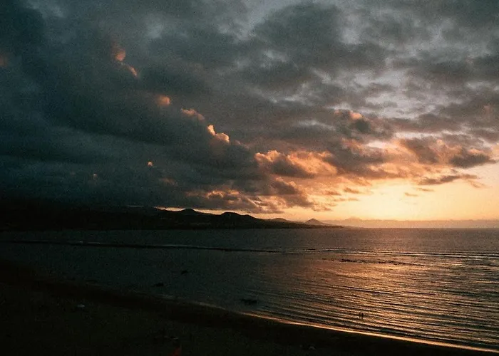 Luxury Beachfront Penthouse With Stunning Views Appartement *