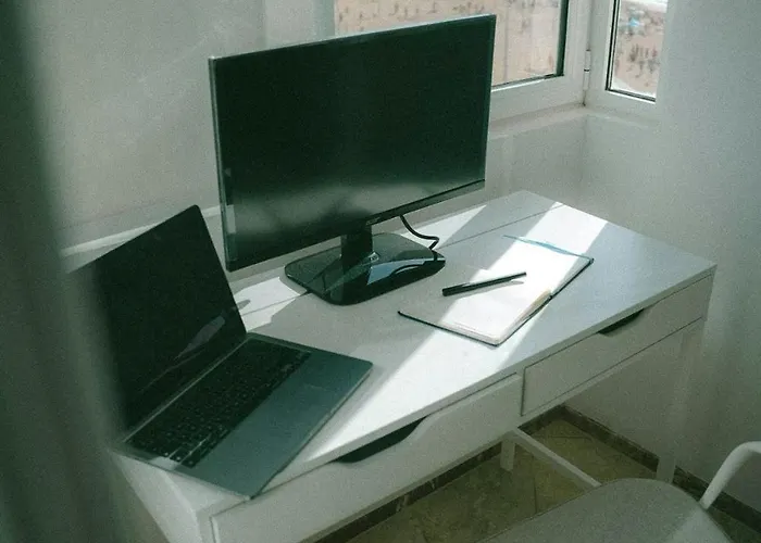 Luxury Beachfront Penthouse With Stunning Views *