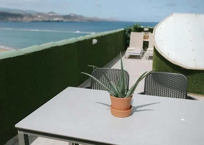 Luxury Beachfront Penthouse With Stunning Views Appartement